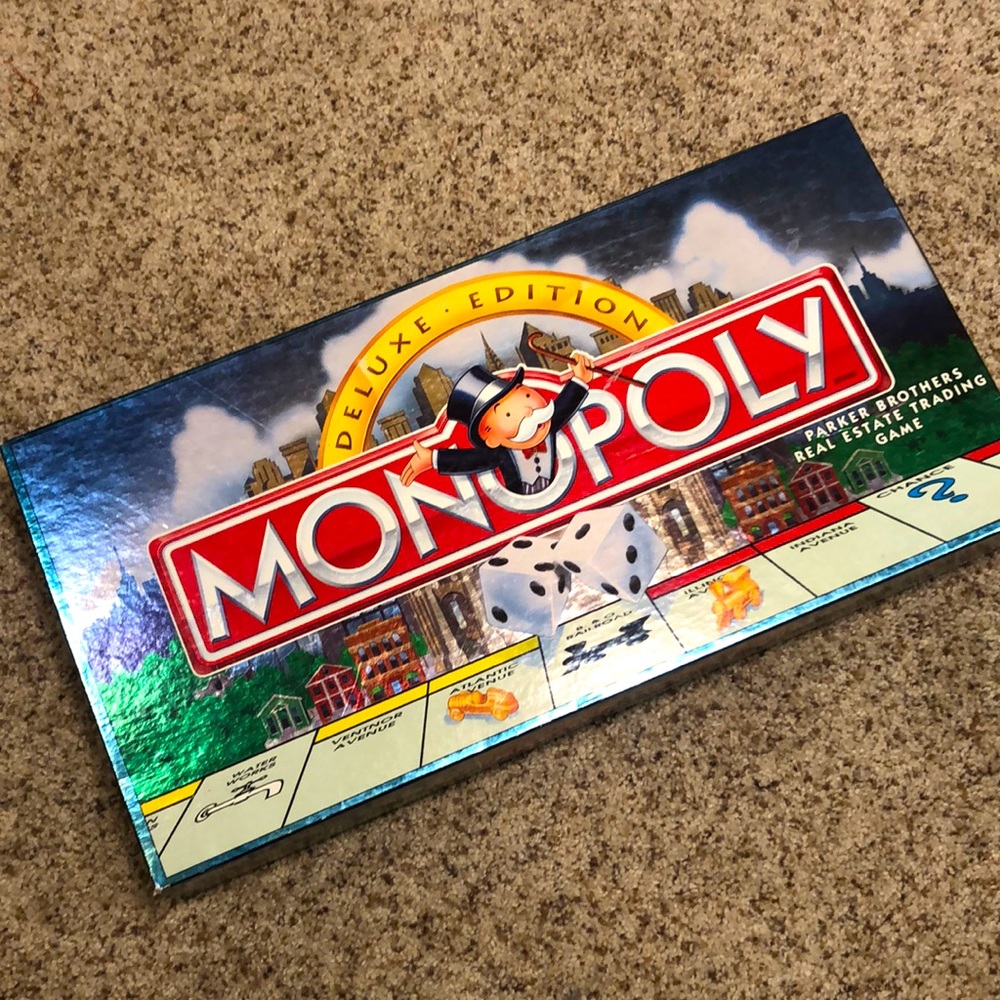 Monopoly Deluxe Edition